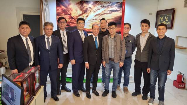 基隆市政府都市發展處-謝處長率領同仁與公會座談會